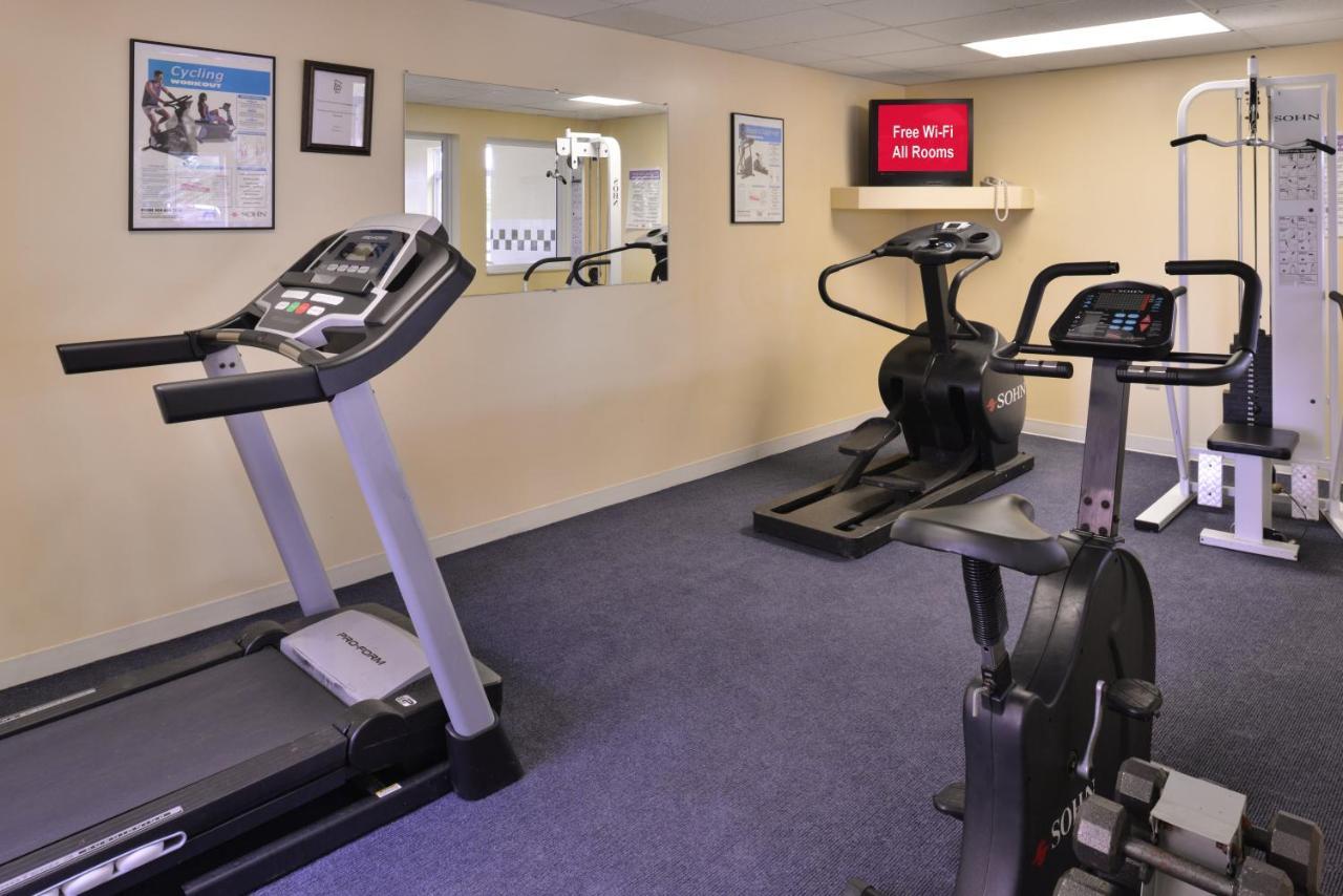 Red Roof Inn Clyde Екстериор снимка