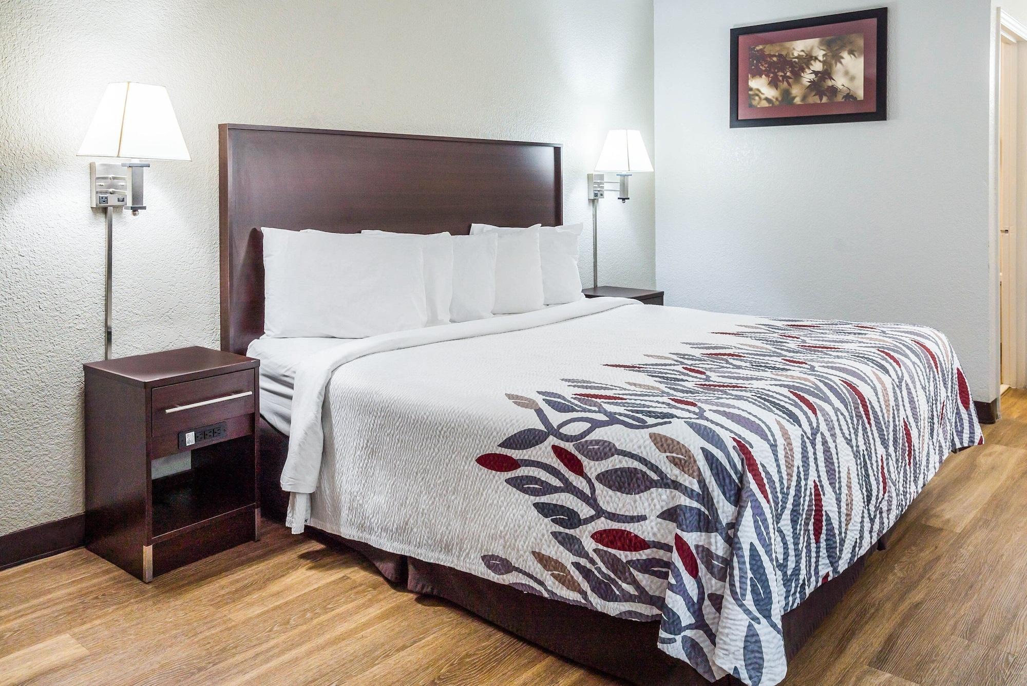 Red Roof Inn Clyde Екстериор снимка