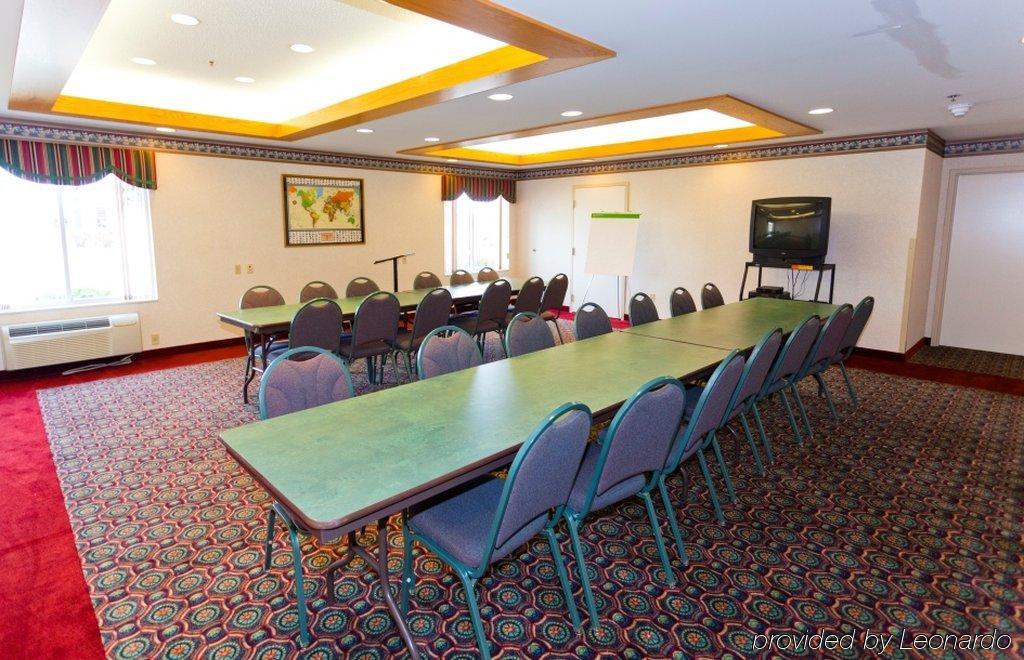 Red Roof Inn Clyde Екстериор снимка